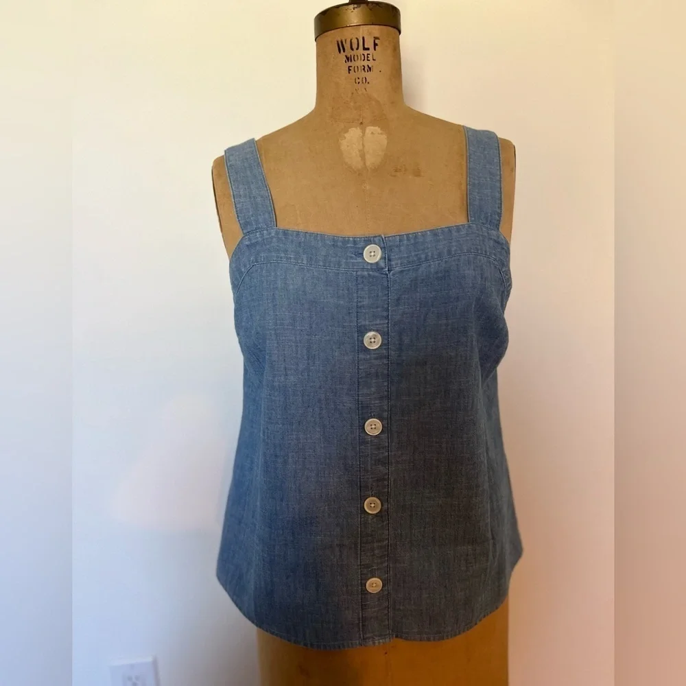J. Crew blue chambray sleeveless top with buttons on the front size Small